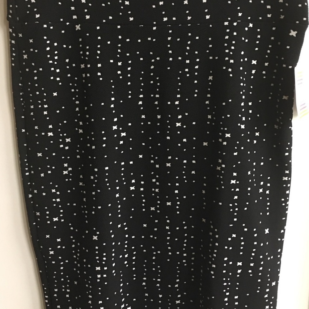 LuLaRoe Cassie Black/white pencil skirt Sz L 14-16